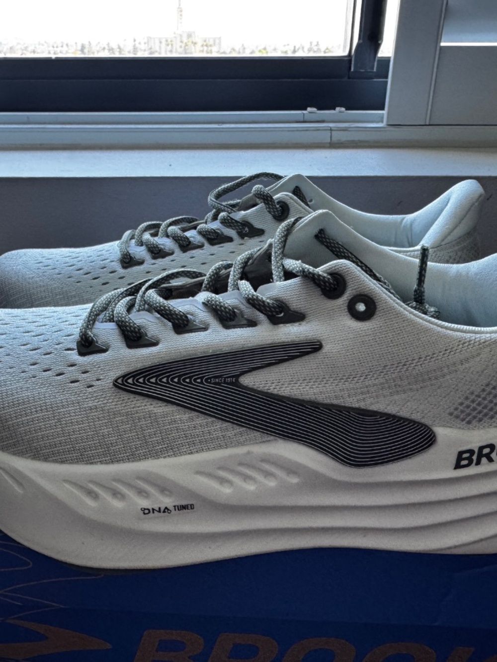 Brooks Glycerin max size 9 grey/dusty olive/tea NWT - Picture 2 of 6